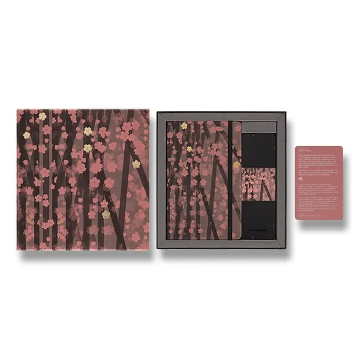 Główne zdjęcie produktu Dárková sada Moleskine Sakura 2023 L, čistý, dárková sada s pastelkami