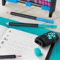 Następne zdjęcie produktu Ołówek grafitowy Jumbo Grip Two Tone, niebieski/czarny Faber-Castell 511910