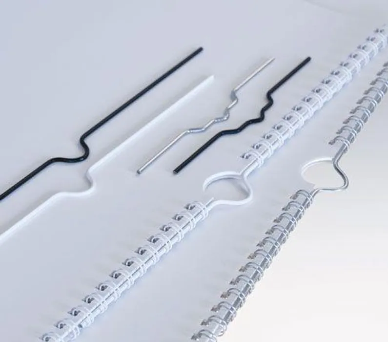 Główne zdjęcie produktu háčky bílé 150mm do kalendářové vazby