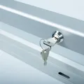 Następne zdjęcie produktu Horizontální vitrina 150x100cm, zámek, lakovaný vnitřek - magnetická