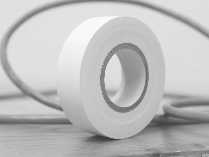 Główne zdjęcie produktu Izolační lepící páska bílá 10mx15mm 1ks