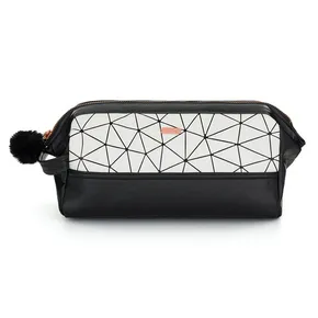 Kosmetyczka HOLIDAY Black & White