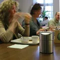 Następne zdjęcie produktu Kosz na śmieci, z pokrywą na zawiasach, blat, 1,5 l, stal nierdzewna, VEPA BINS, szary
