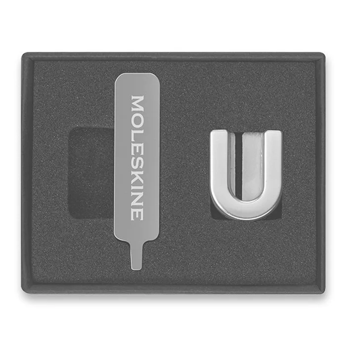 Główne zdjęcie produktu Ozdoba na zápisník Moleskine písmena abecedy písmeno U