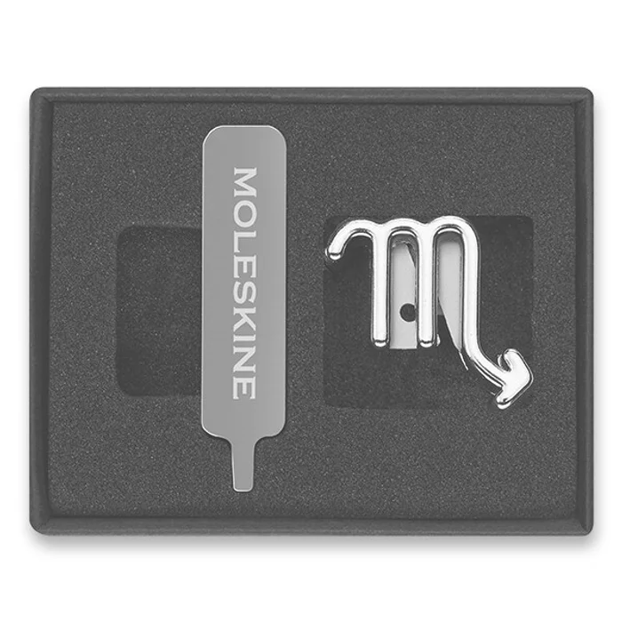 Główne zdjęcie produktu Ozdoba na zápisník Moleskine symboly zvěrokruhu Štír (24. 10. - 22. 11.)