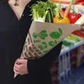 Następne zdjęcie produktu Rożek papierowy brązowy 31 x 31 cm `750g` nawleczony na sznurek [1000 szt]