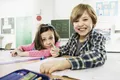 Następne zdjęcie produktu Pióro wieczne dla leworęcznych ze standardową stalówką M - STABILO EASYbirdy ciemnoróżowy/różowy