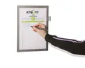 Następne zdjęcie produktu Ramka prezentacyjna DURAFRAME® NOTE, srebrna, A4, samoprzylepna, na notatki, DURABLE