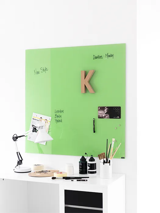 Główne zdjęcie produktu Skleněná magnetická tabule 80x60 cm – černá