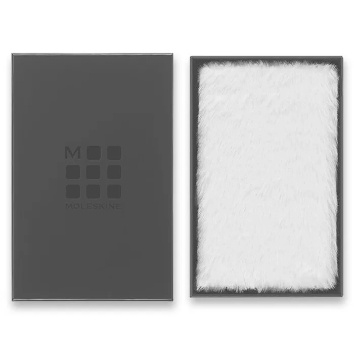 Główne zdjęcie produktu Zápisník Moleskine Faux Fur, tvrdé desky XS, čistý, bílý