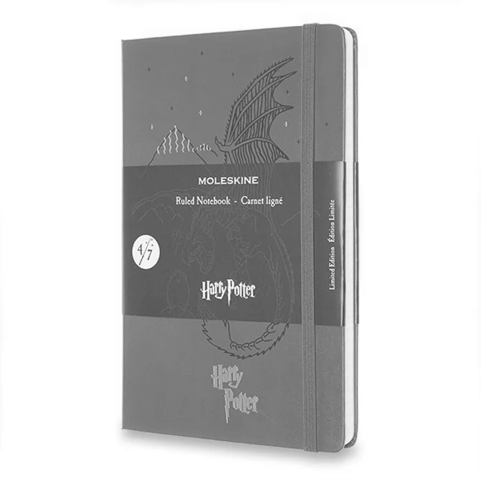 Główne zdjęcie produktu Zápisník Moleskine Harry Potter - tvrdé desky L, linkovaný, Book 4, červený